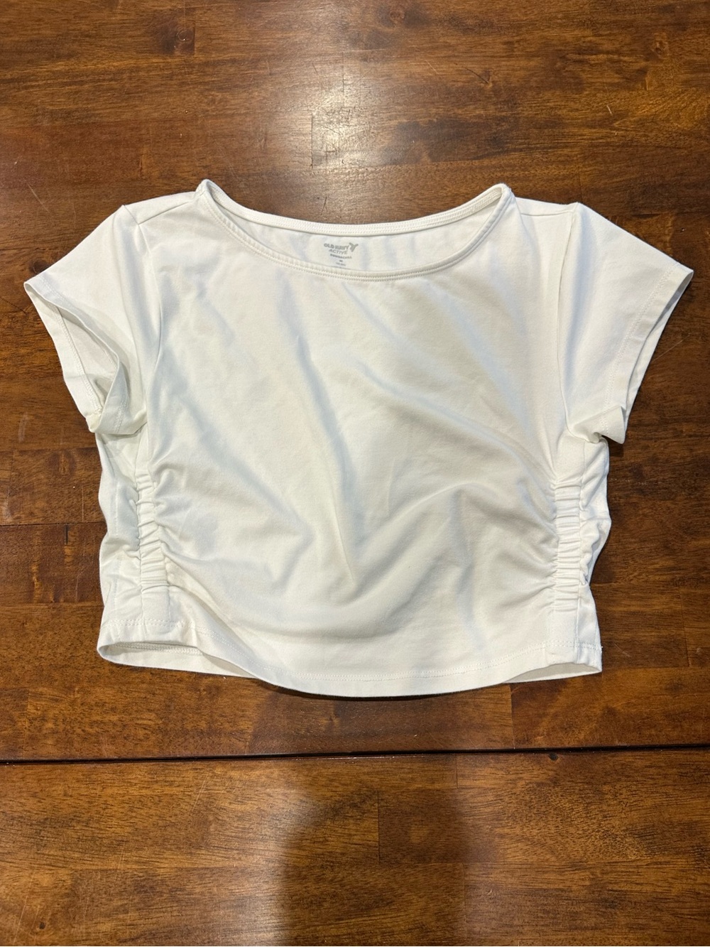 Old Navy Active Cropped Rouched Powerchill Go-Dry Tee